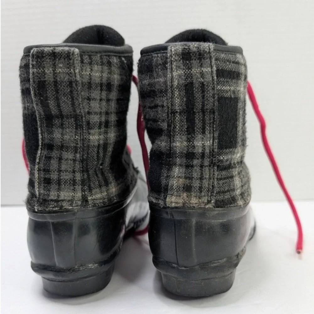 Girls Size 3 Plaid Duck Boots Black Pink Lace Winter Snow Rain Rubber Sole‎
